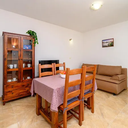Apartamento Lovely In With Wifi